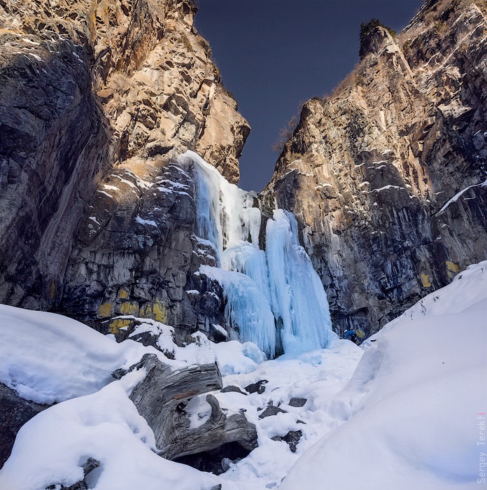 butakovskiy waterfall hiking in almaty