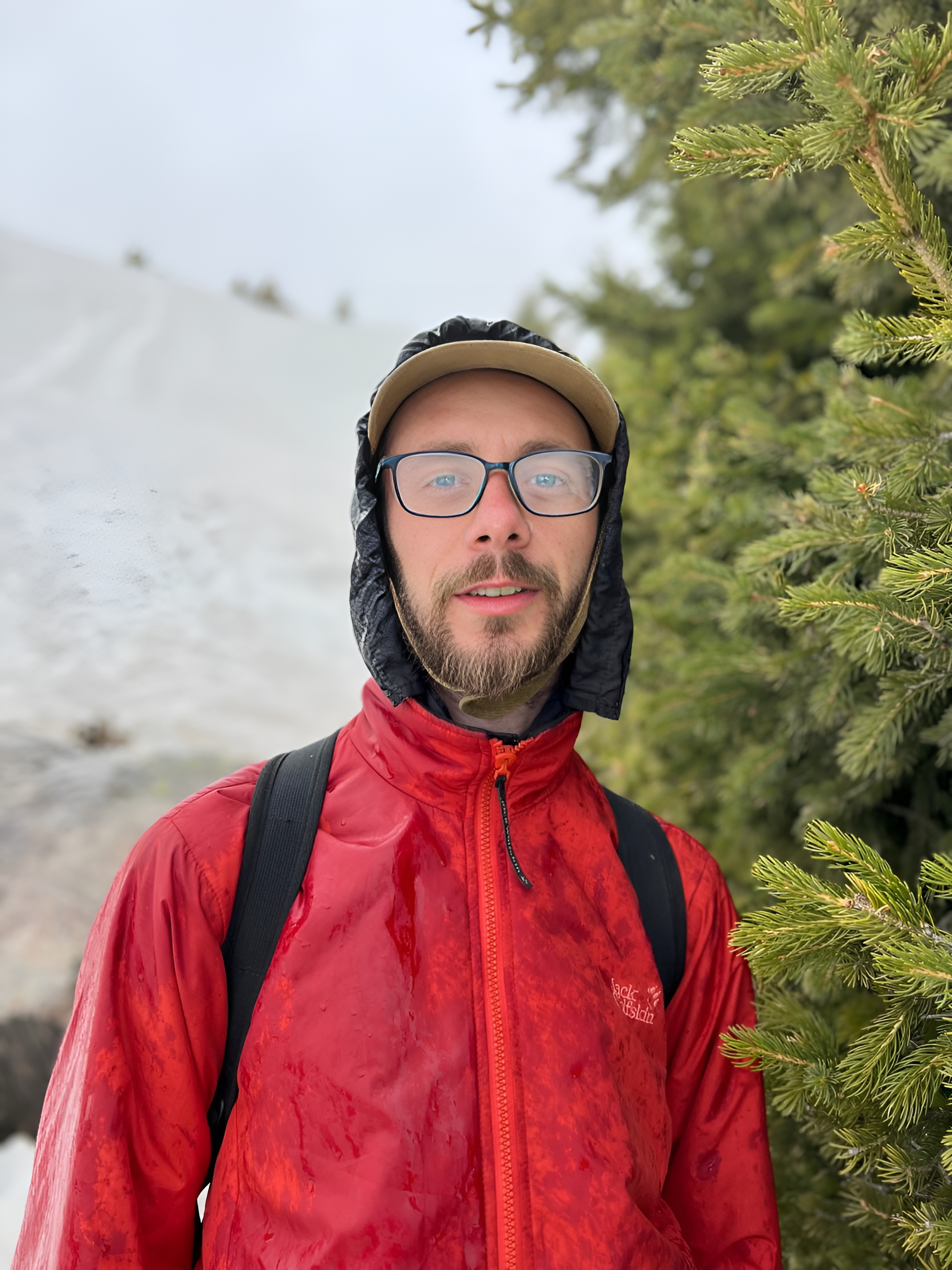 Almaty Mountain Club - Hiking Guide